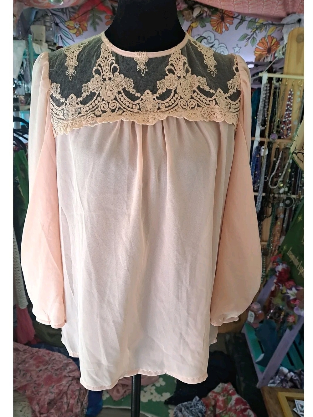 Cottage Peach Heirloom Lace Blouse | Roly Poly | Small